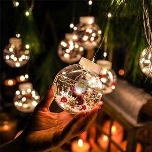 SANTA BALL – Lesklé vánoční koule (3 m) 03