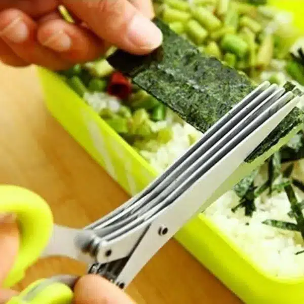 KITCHEN SCISSORS – Kuchyňské nůžky s 5 čepelemi slider