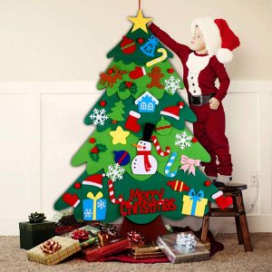 FELT CHRISTMAS TREE – Plstěný strom a náhradní ozdoby (114 cm x 67 cm) 03