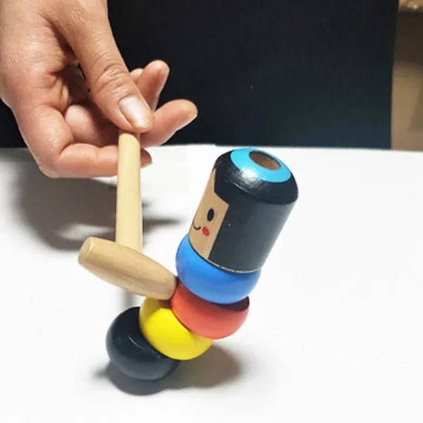 Magic Man – Nezničitelná dřevěná hračka s kladivem slider